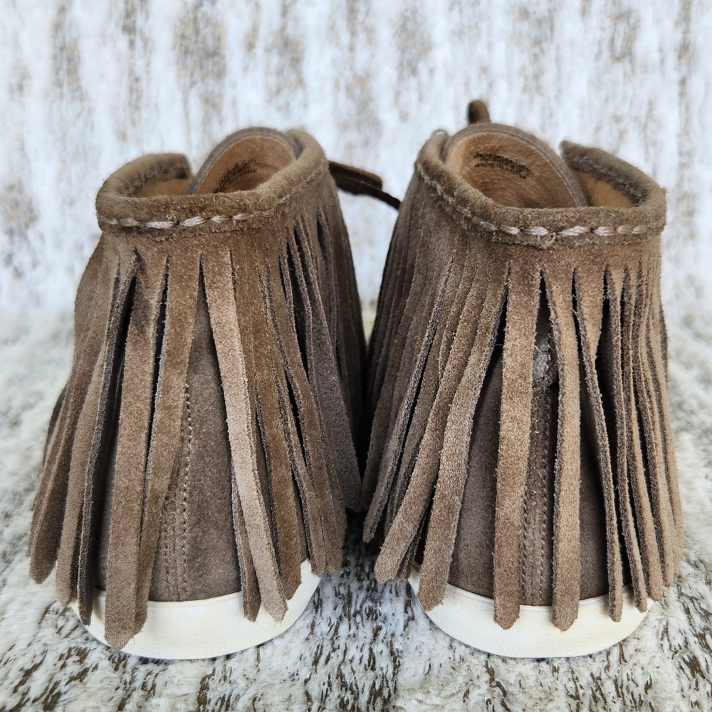 Frye "Dylan" Suede Fringed Moccasin Sneakers Taupe Tan Western | Women's Size 9 - Picture 5 of 12